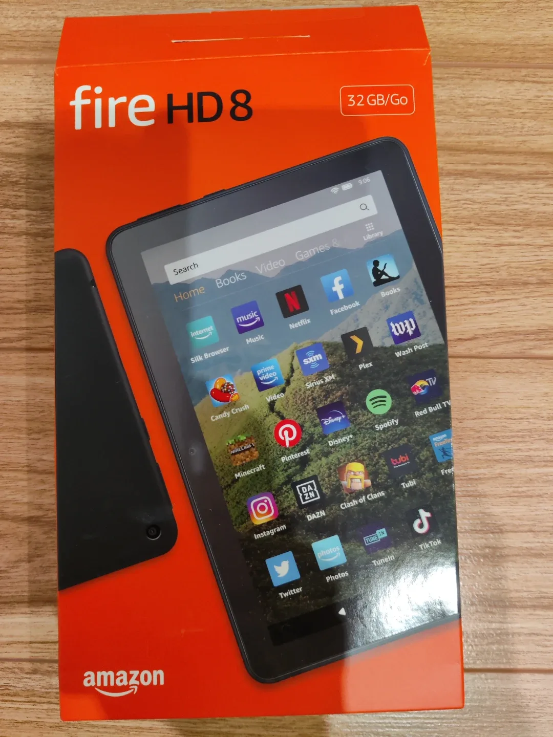 Amazon Fire HD 8 (10th Gen) 32GB Tablet - Like New!