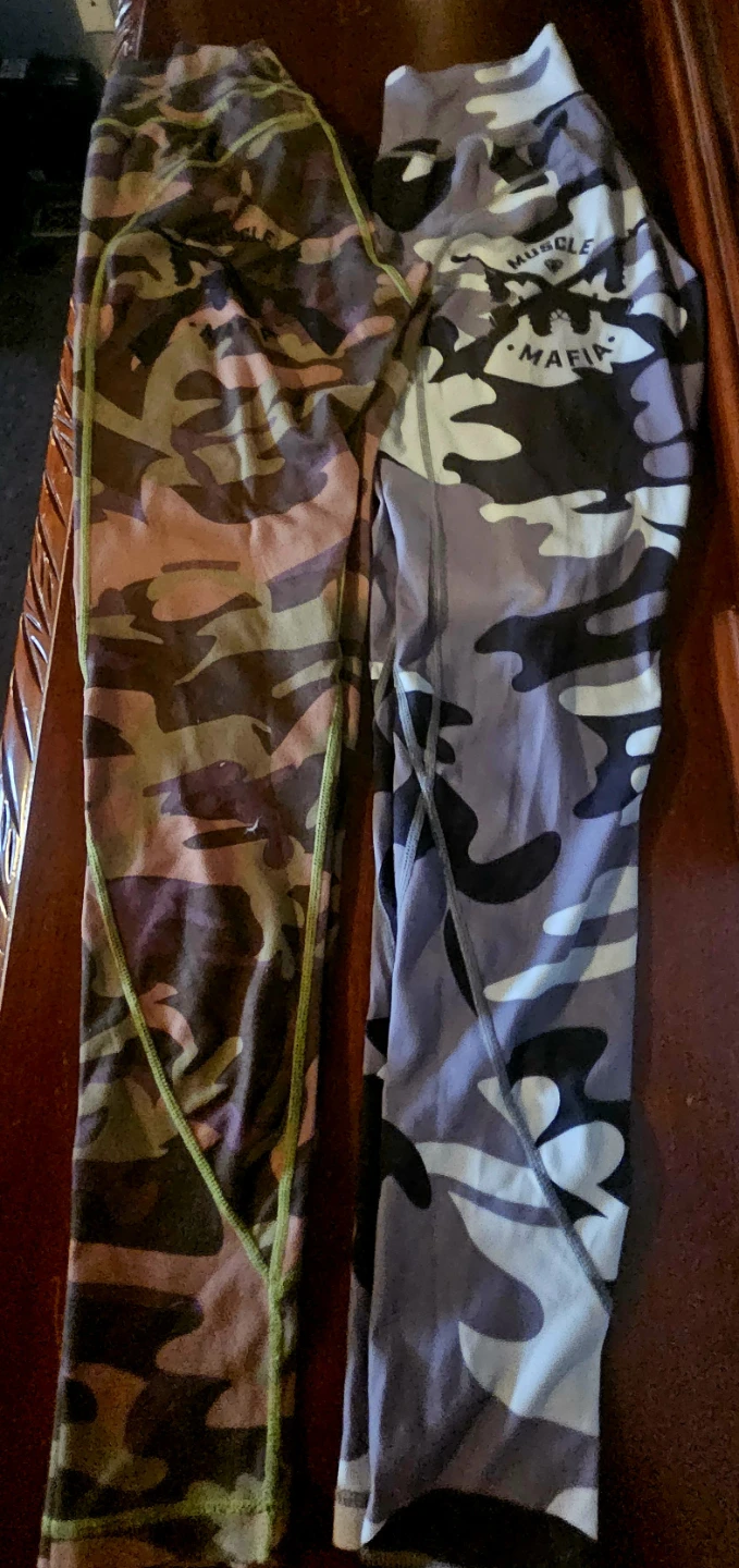 Muscle Mafia Camo Leggings - Size Small - photo 2