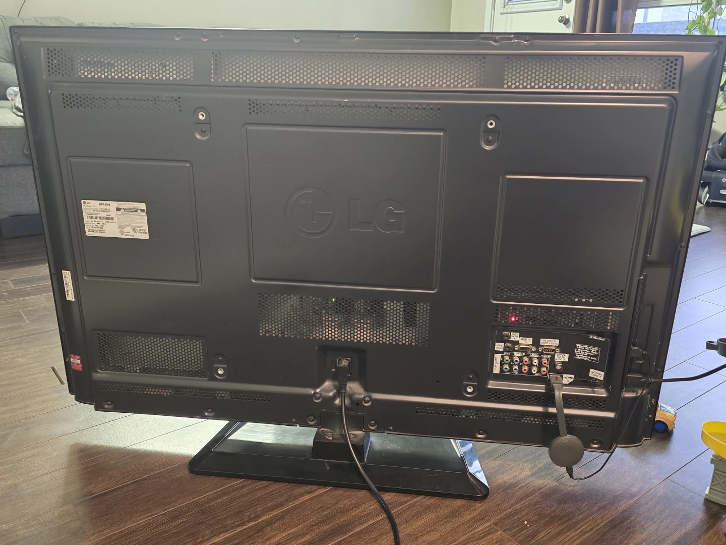 LG 42PA4500 42" Plasma TV - photo 2