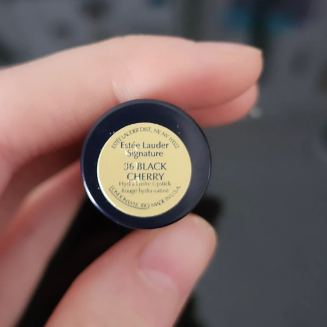 Estée Lauder 36 Black Cherry Lipstick