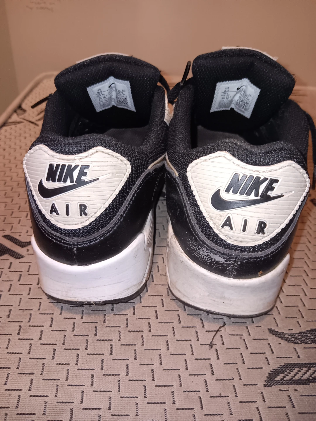 Nike Air Max 90 - Size 8.5 - photo 4