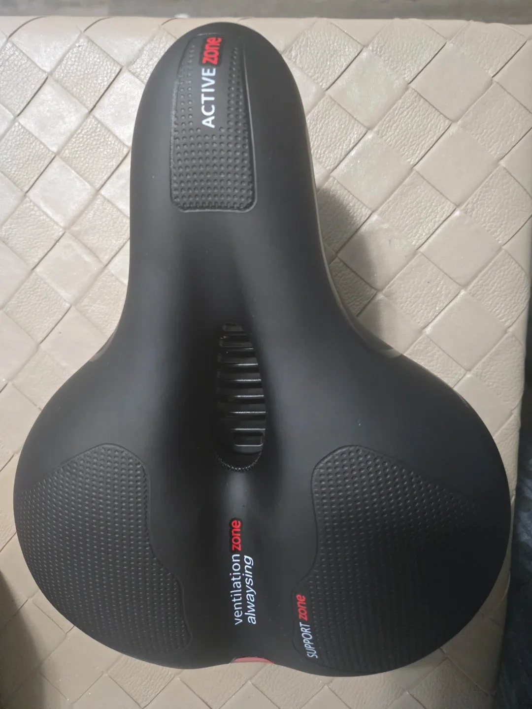 New Active Zone Bike Seat - Ventilation Design