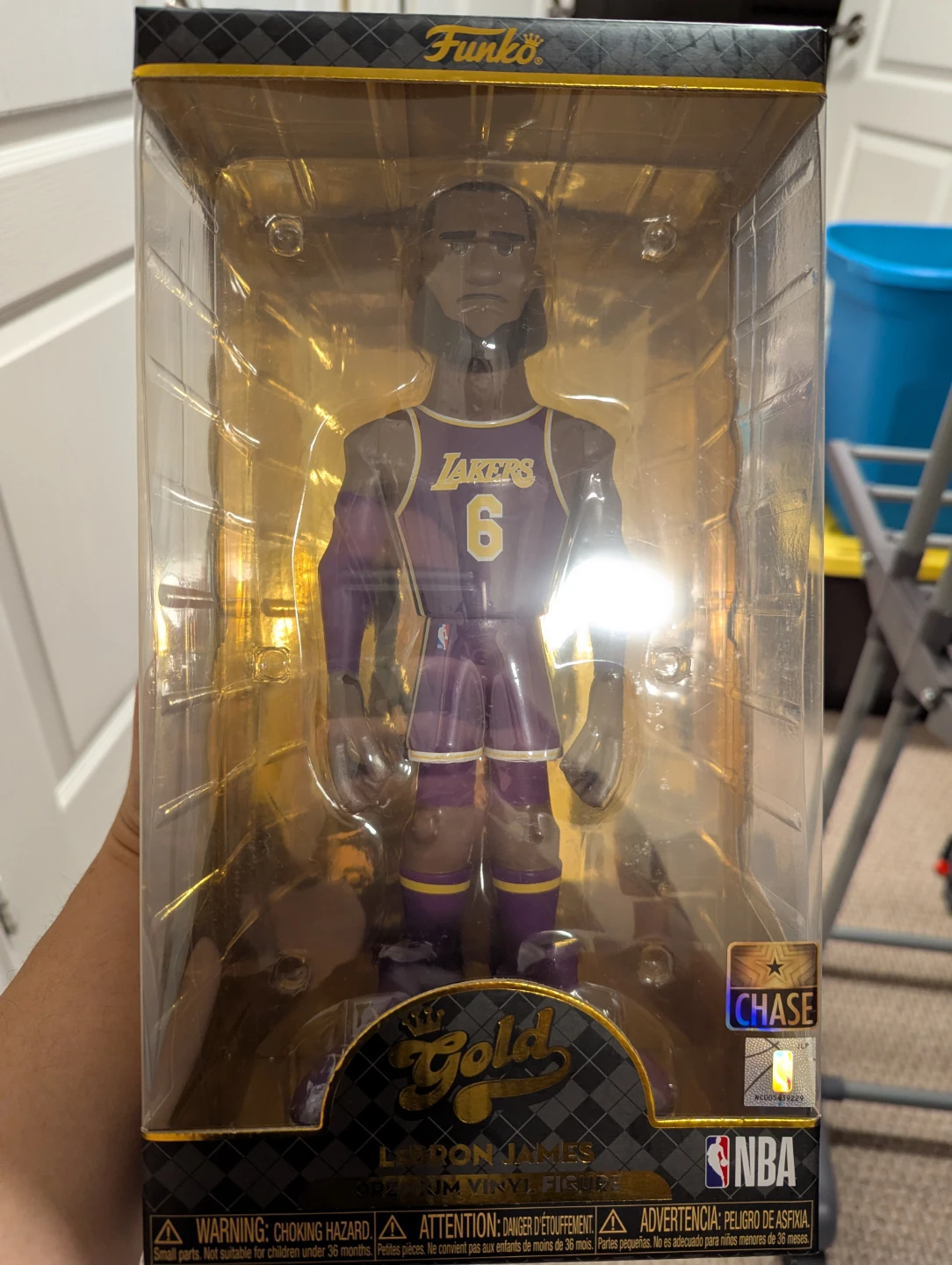 Funko LeBron James Chase statue