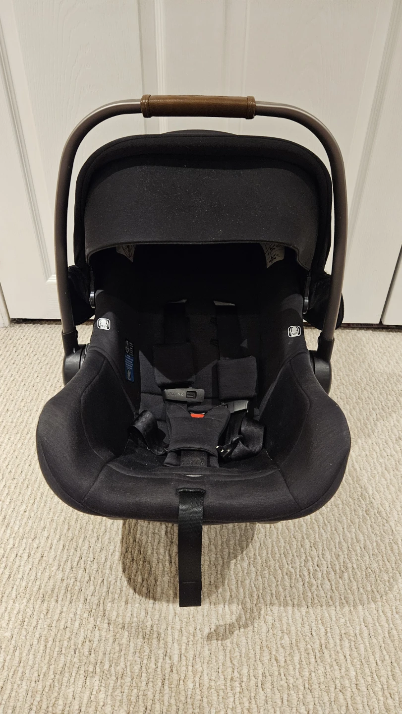 Nuna Pipa Infant Car Seat - Black - photo 2