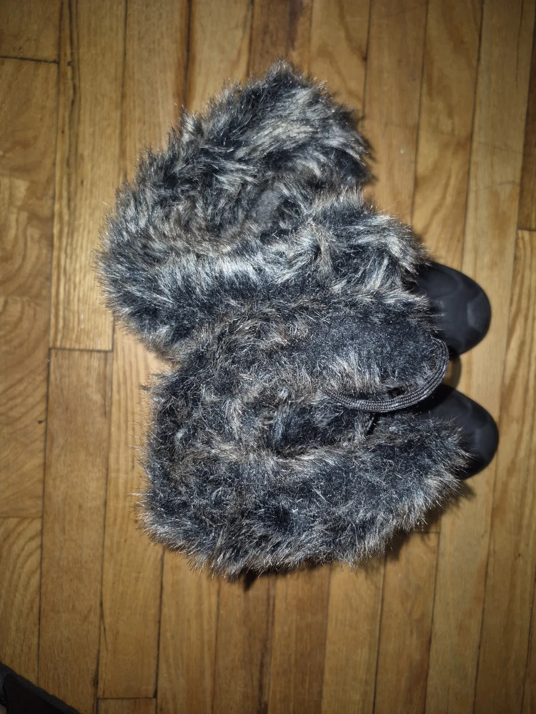 Winter Boots - Size 7