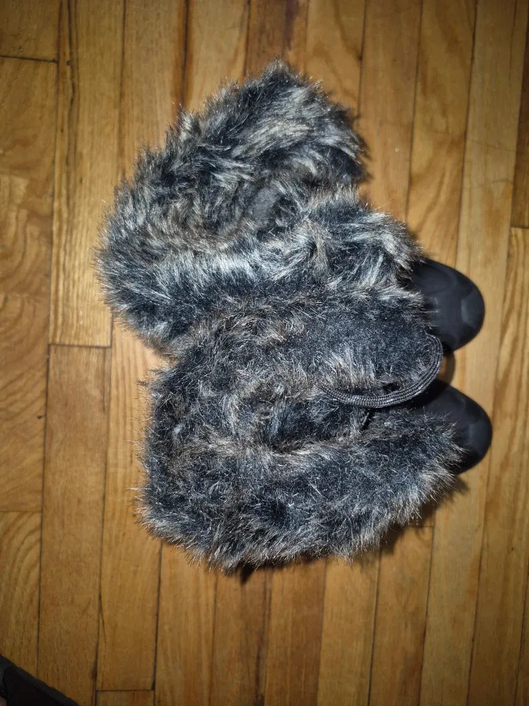 Winter Boots - Size 7