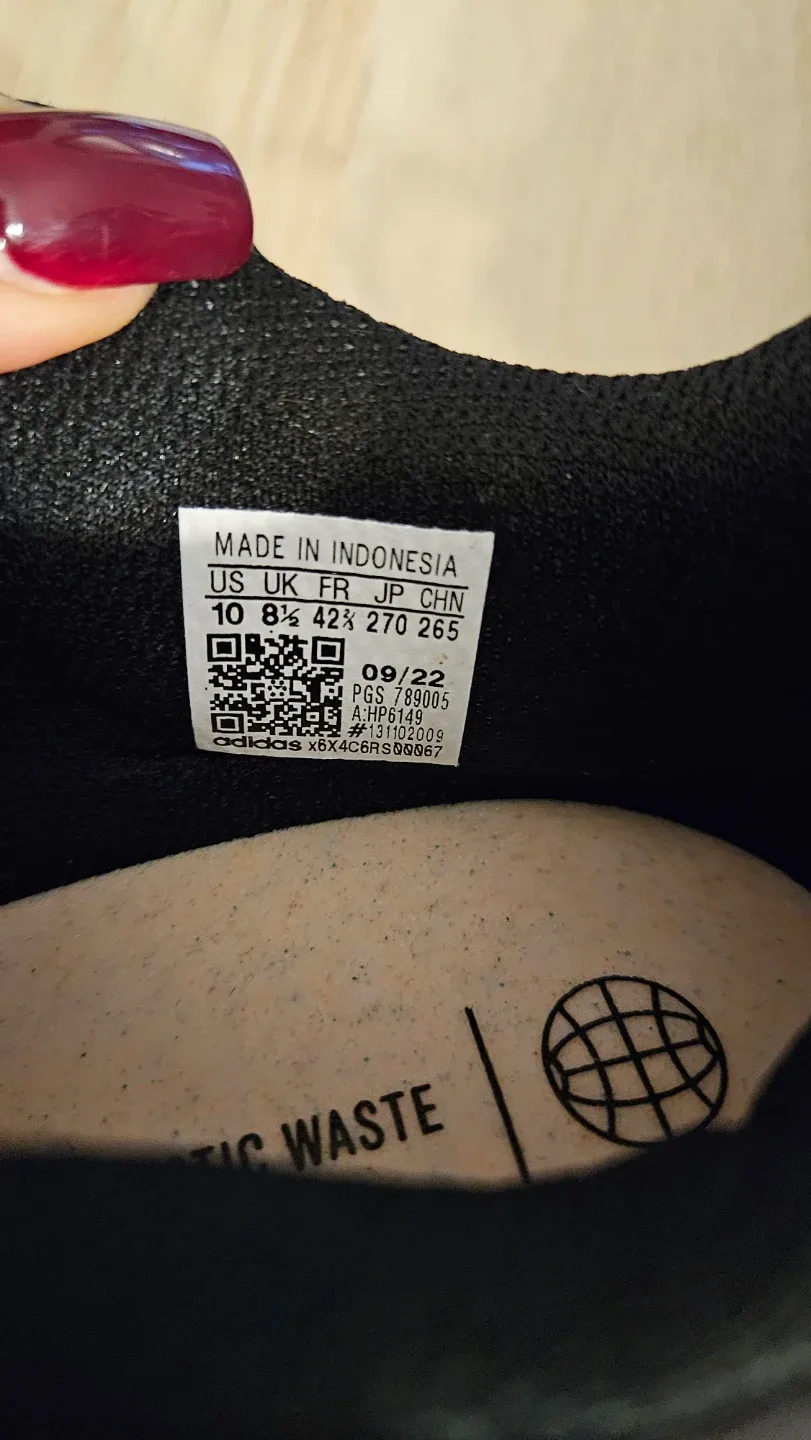 Adidas Sneaker Black image indicator(3)