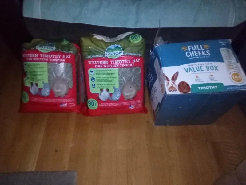 Oxbow & Full Cheeks Timothy Hay for Small Pets