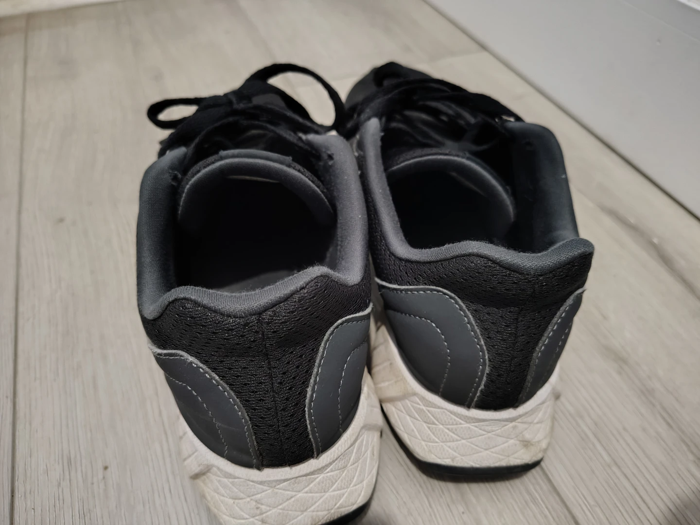 Reebok Running Shoes - Black Size 9, Men. - photo 4