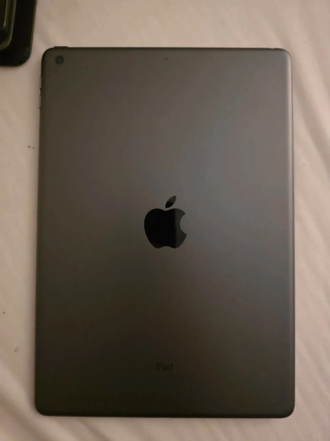 Apple iPad (9th gen, Black)