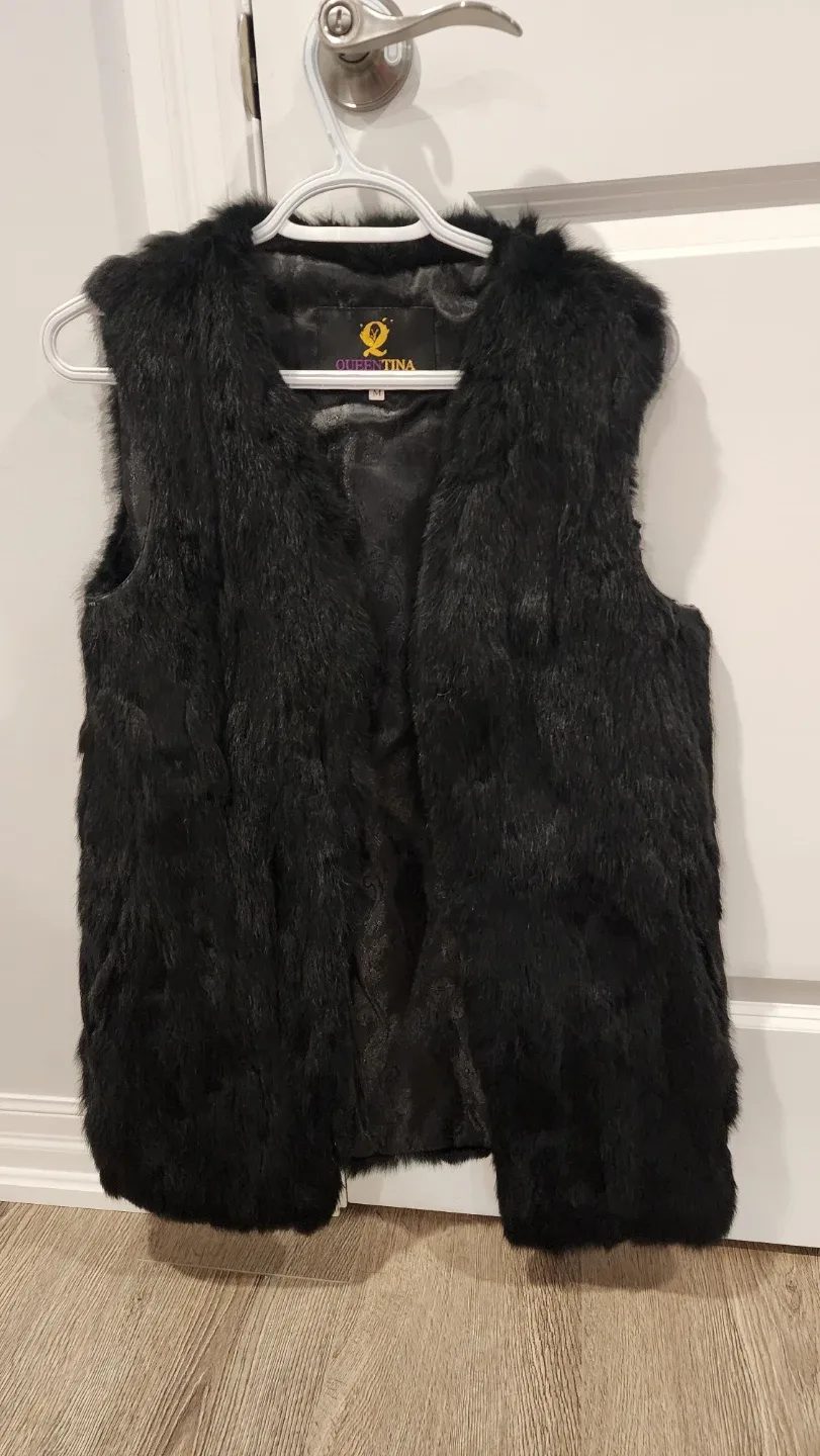 QueenTina Black Real Fur Vest Size M image indicator(2)