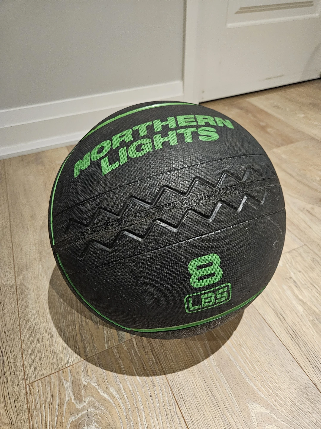 Northern Lights 8 LBS Medicine Ball
