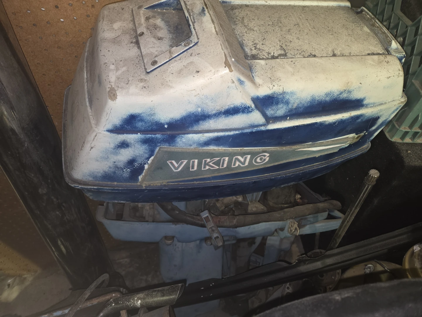 Viking 40 HP Outboard Motor - photo 2