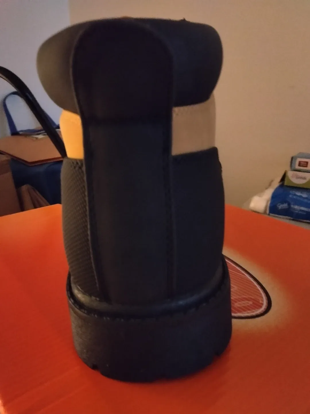 Lugz Tan/Black Boots image indicator(4)