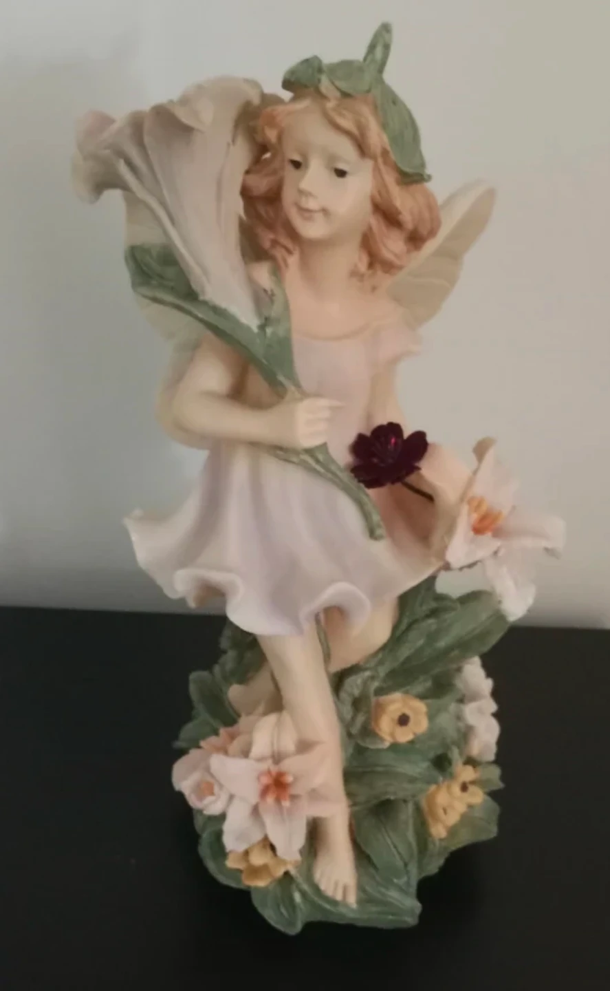 Charming fairy show piece for Home Decor