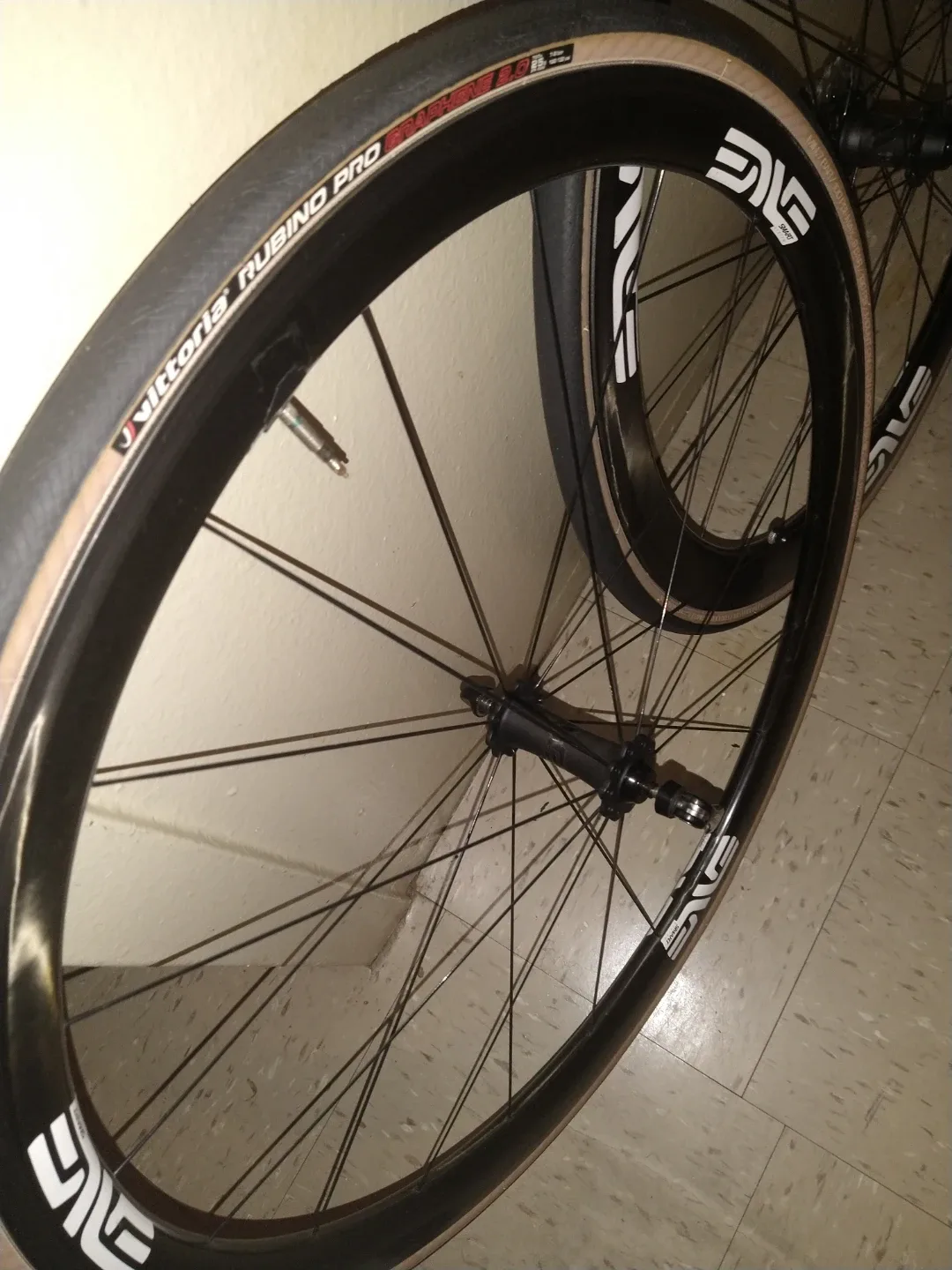 ENVE SES Wheelset with Vittoria Rubino Pro Tires