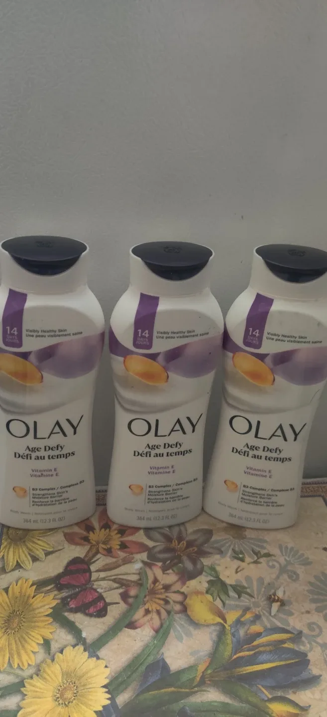 Olay Age Defy Body Wash 364 mLx3