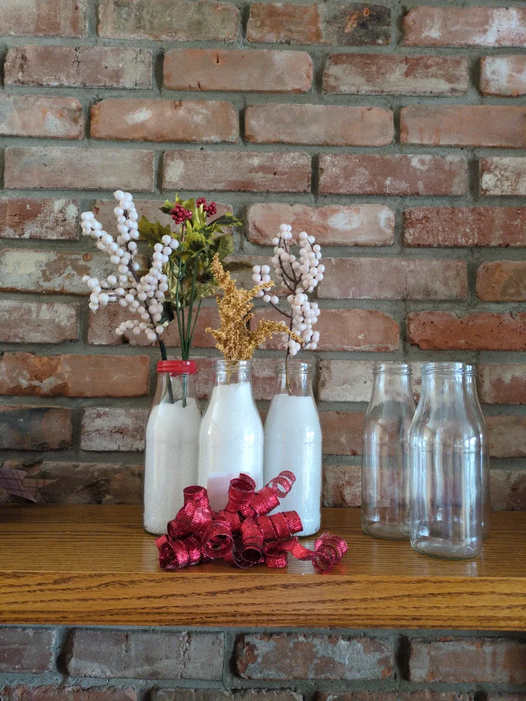 Decorative Empty Bottles image indicator(8)