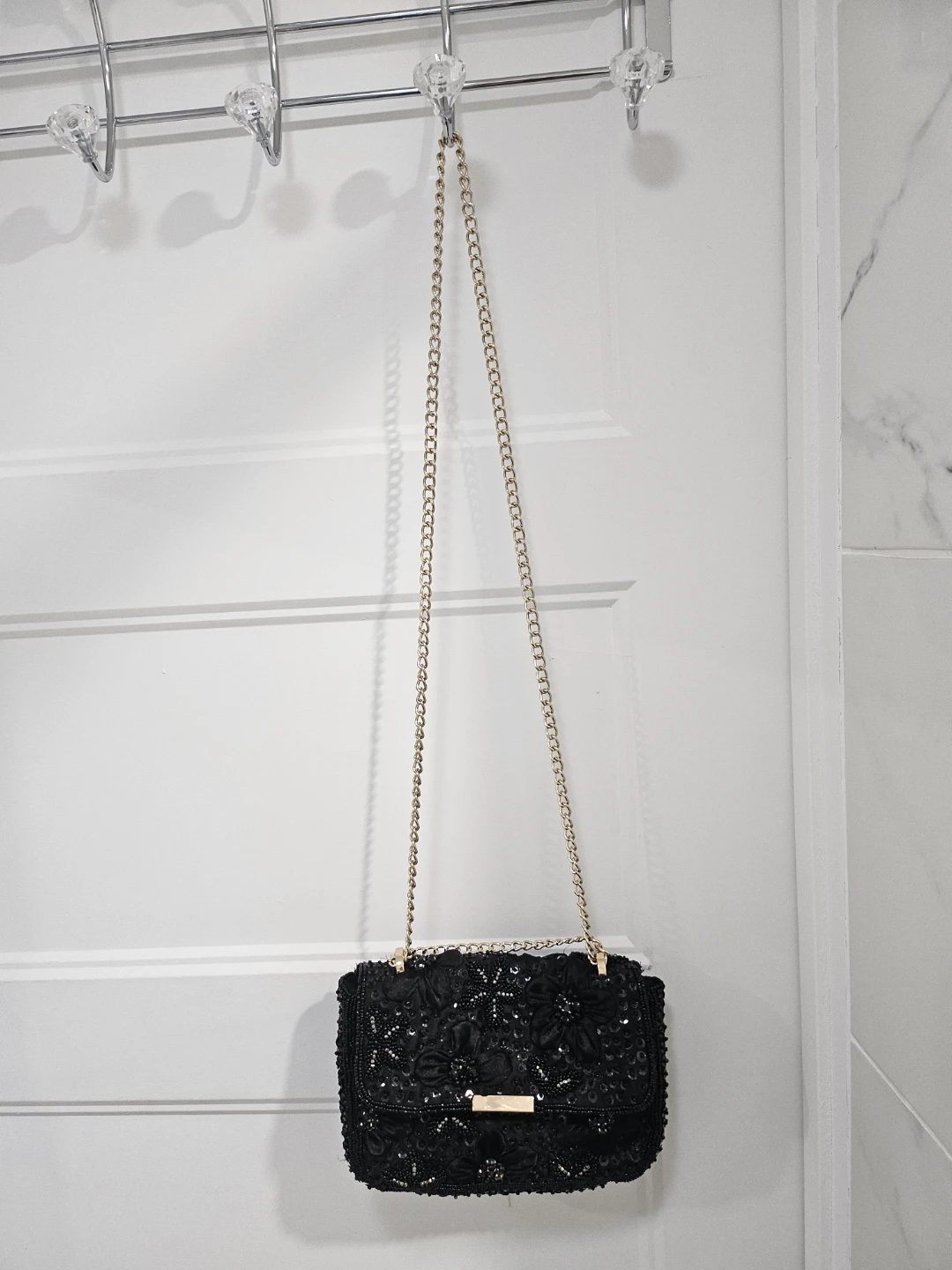 ZARA sac à main noir orné de perles et sequins
