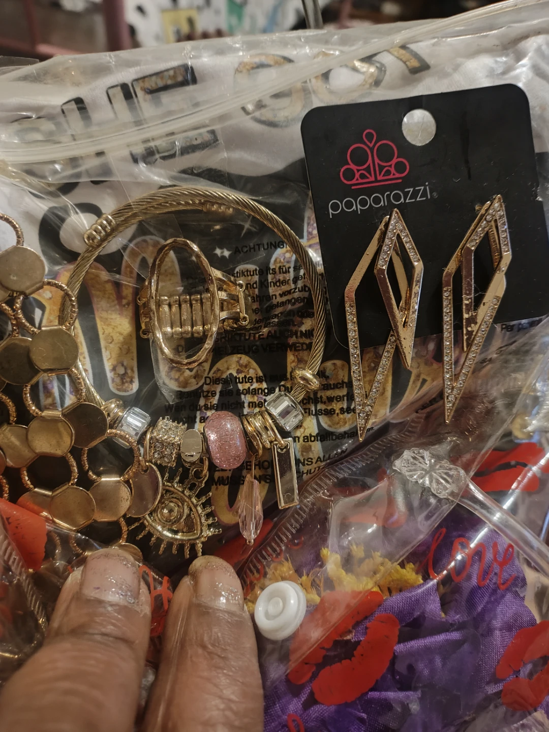 #Cleanout  Jewelry Gift Set +XL T Shirt & 4 Pieces of Jewelry - photo 3