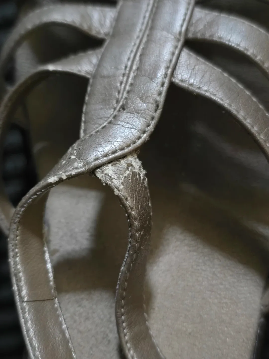 Worn Gold Wedge Sandals Aerosoles Brand Size 9 image indicator(4)