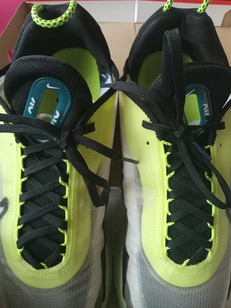 Nike Air  2090,size 13 image indicator(3)