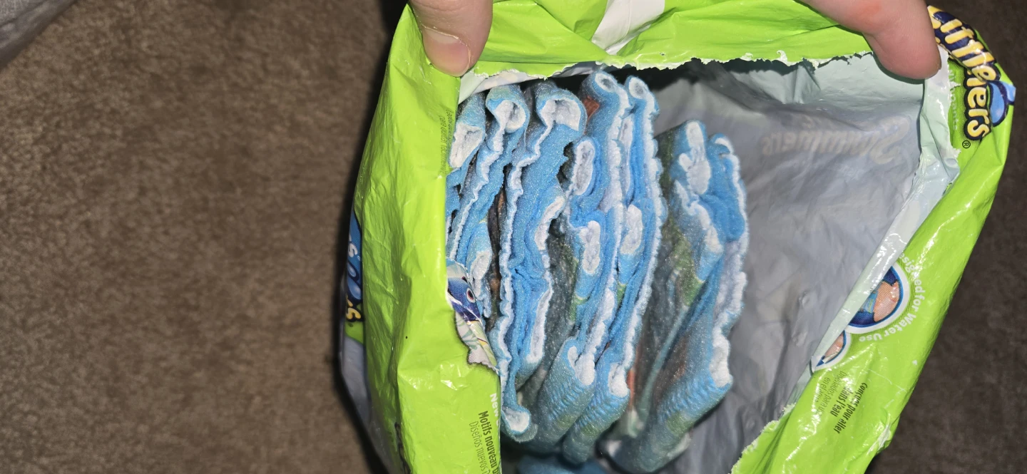 Huggies Little Swimmers Swim Pants - Size S/P (16-26 lbs) - photo 2