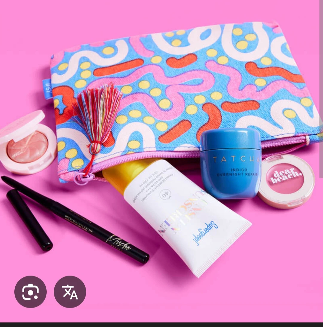 Free IPSY glam bag to share
