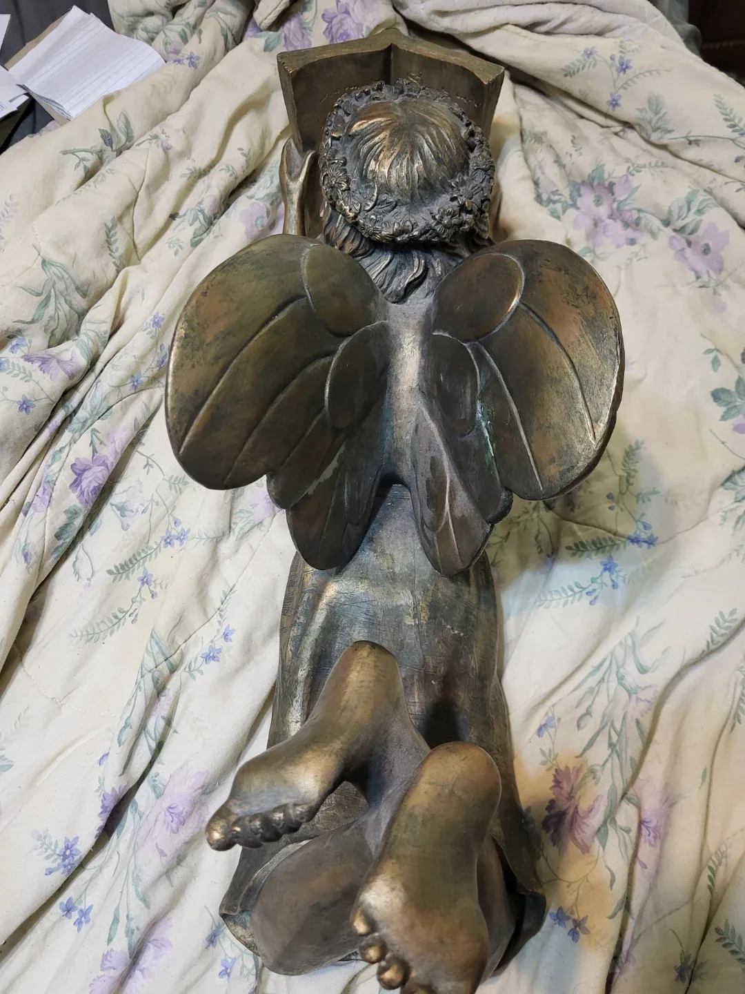 Angel Reading Book Statue image indicator(2)