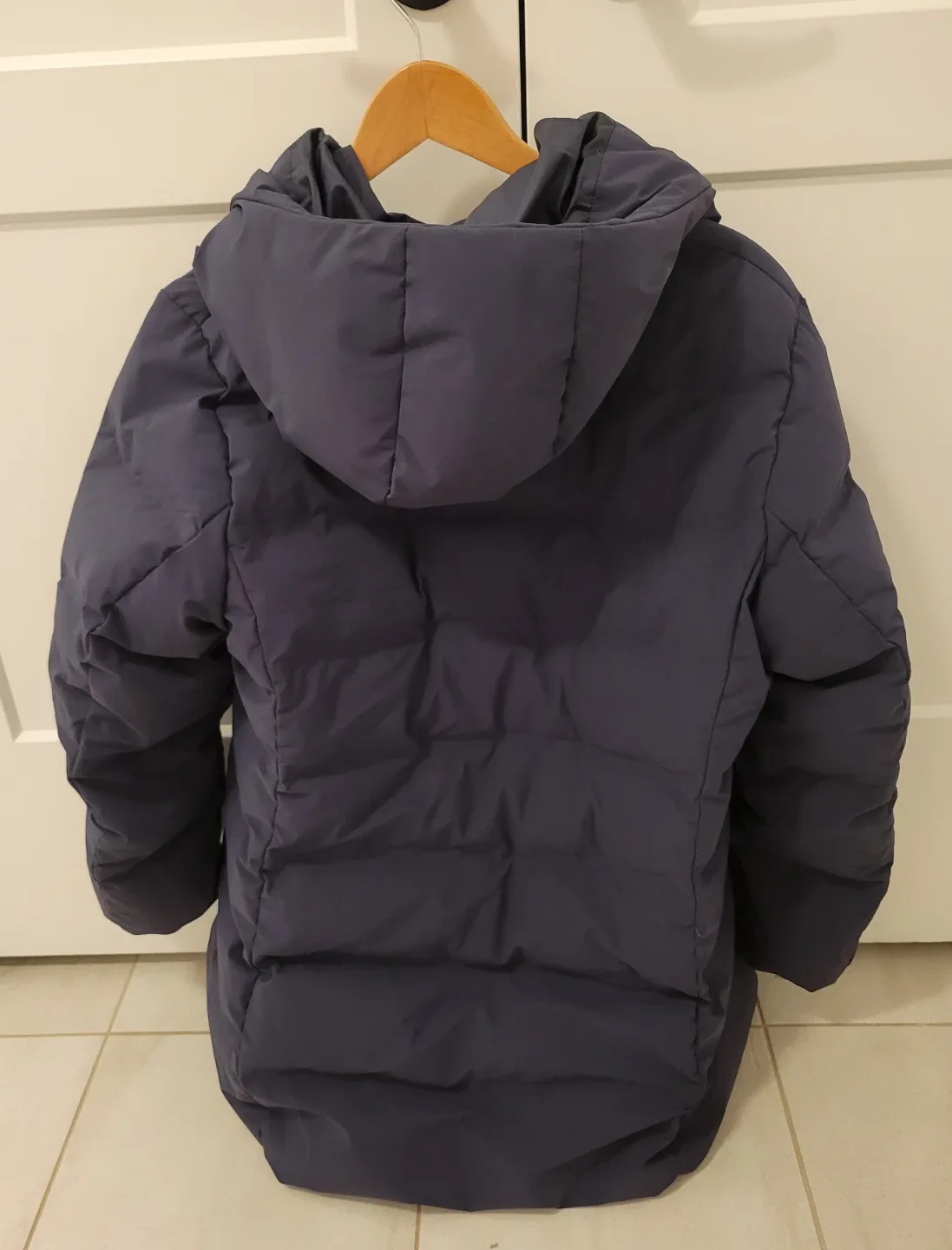 #cleanout Uniqlo Down Padded Coat - Size L image indicator(2)