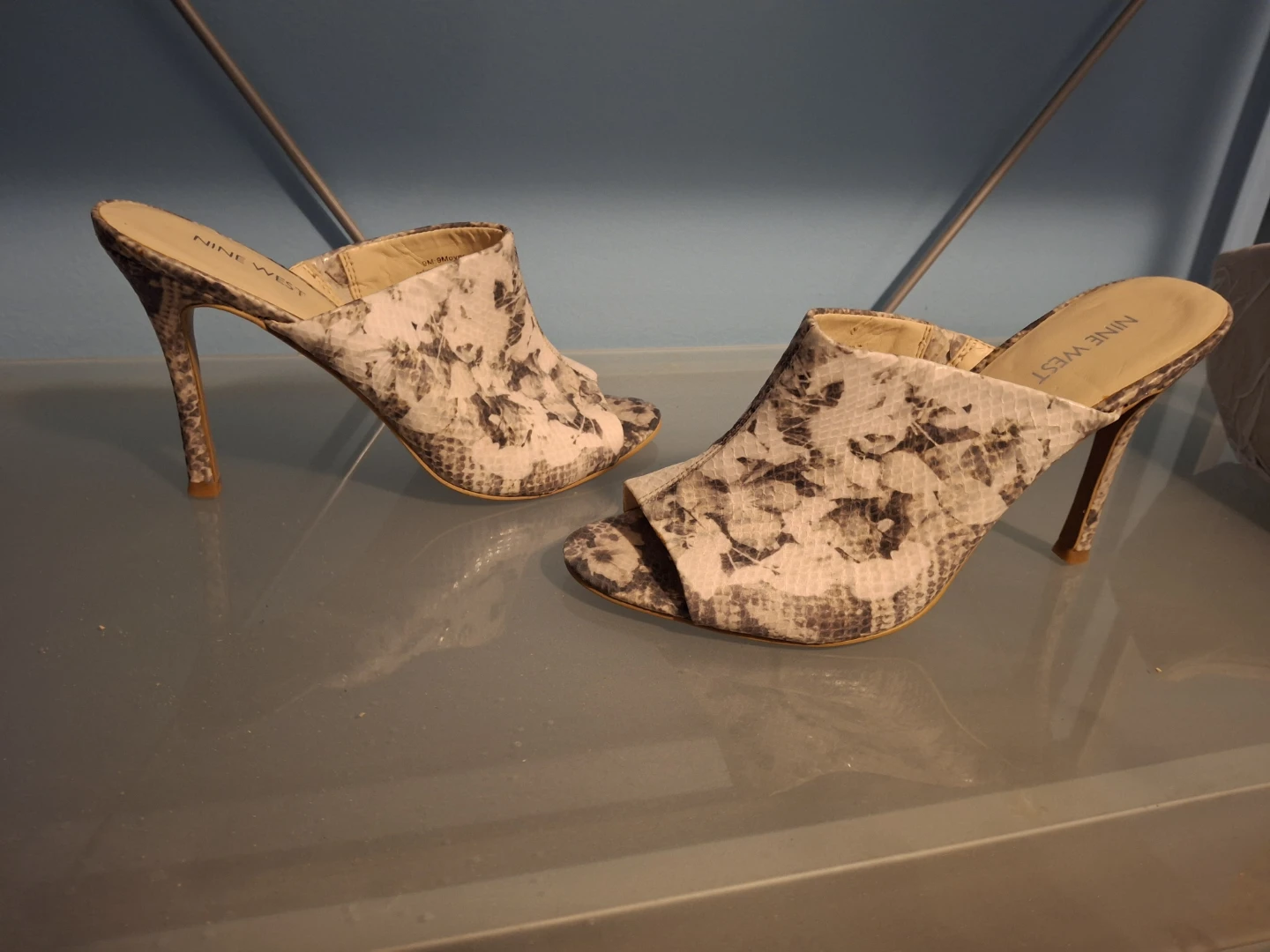 Nine West Snakeskin Print Heels - photo 4