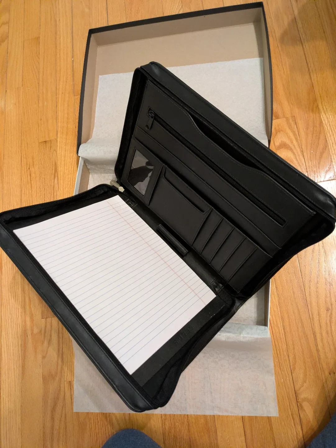 Leeds Black Leather Zippered Padfolio # cleanout image indicator(3)