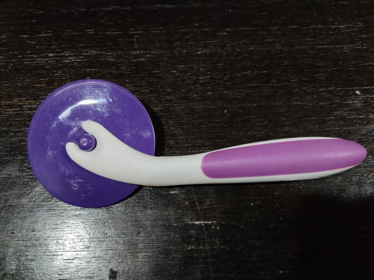 Wilton Easy Grip Pizza Cutter - Purple - photo 2