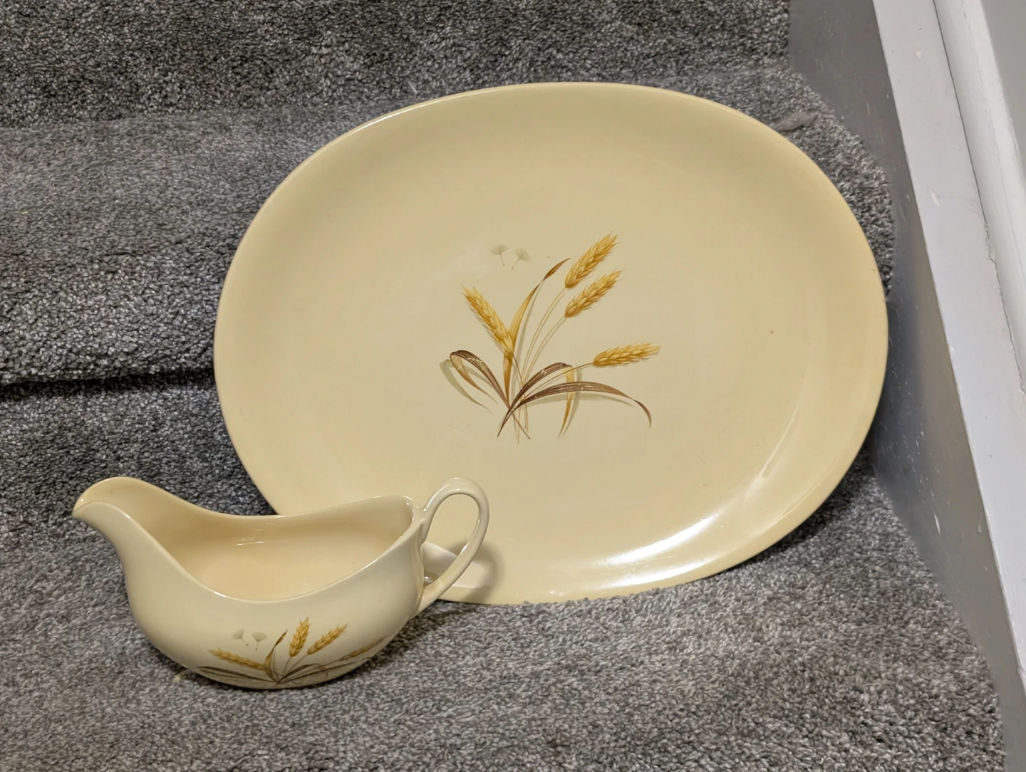 Johnson Bros Golden Cloud Gravy Boat & Platter