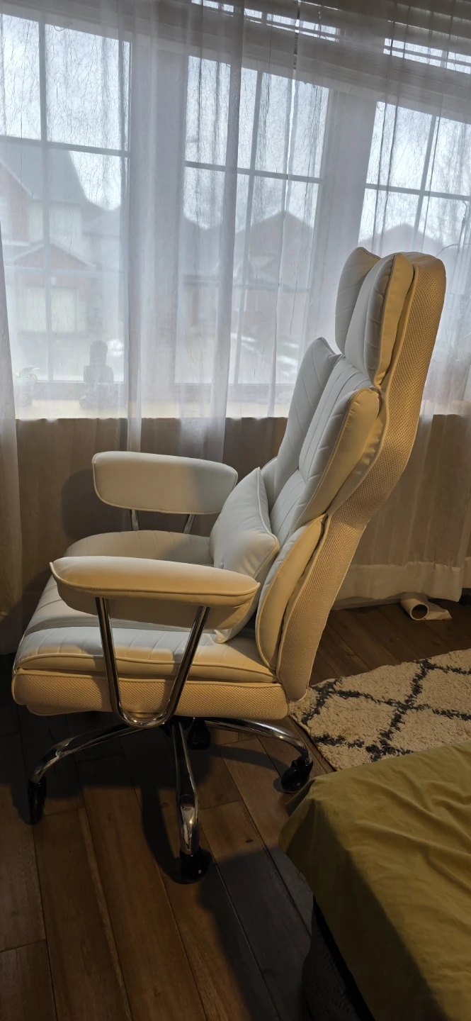White Ergonomic Office Chair with Footrest - photo 3