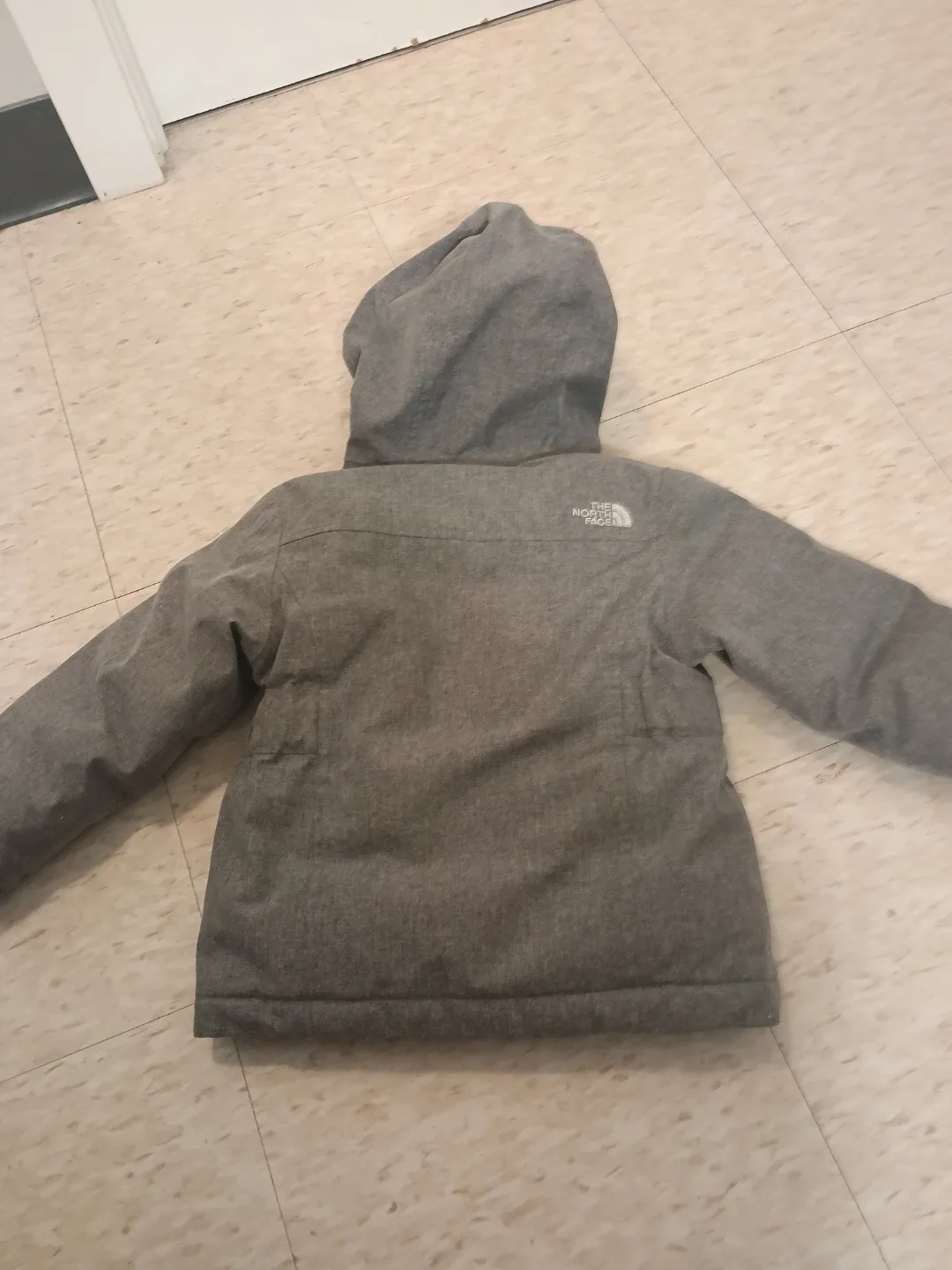 North Face Toddler's  Grey Jacket 3T image indicator(2)