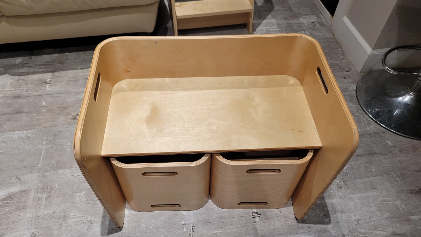 Guidecraft Desk with 2 Chairs - photo 2