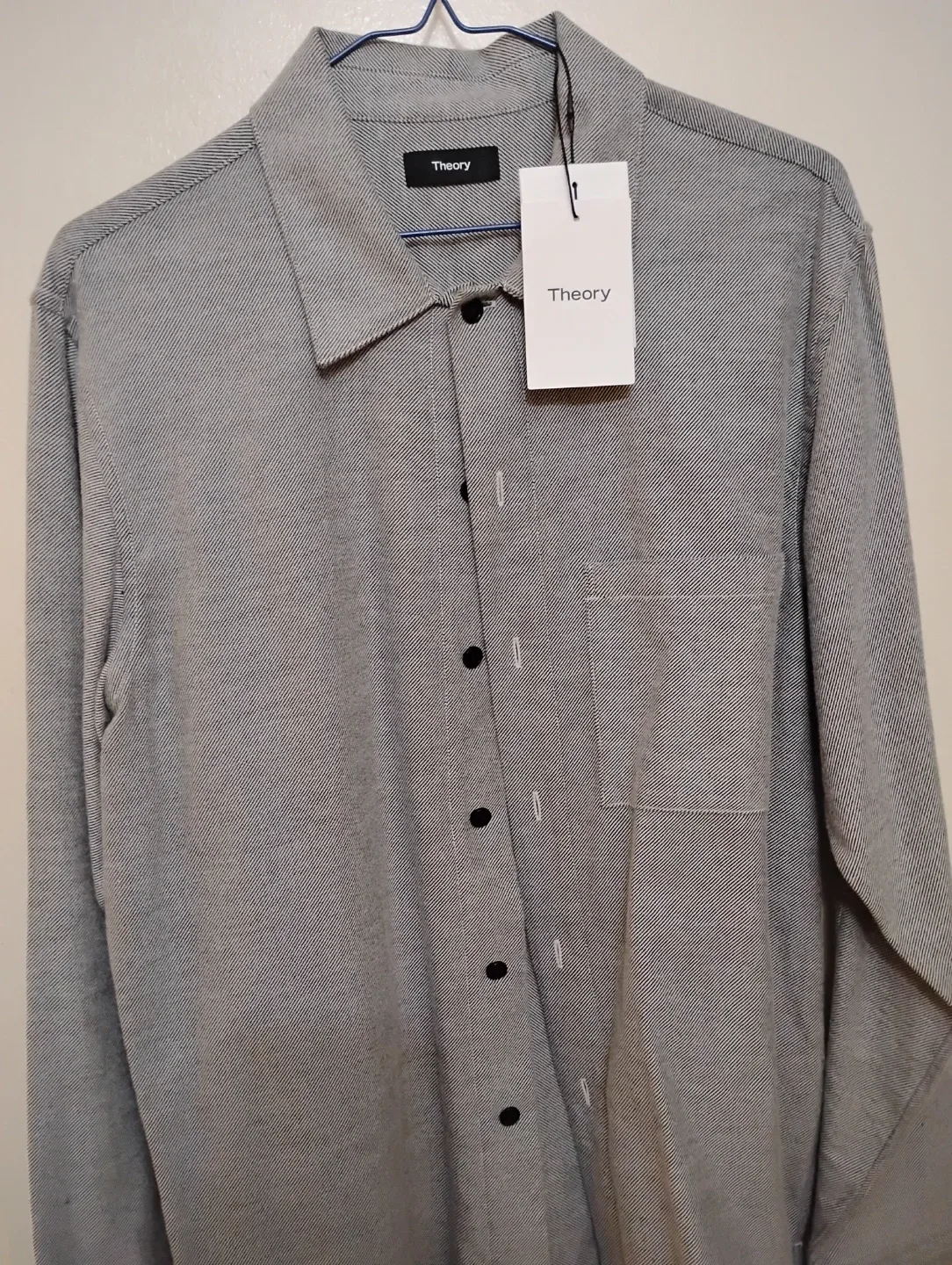 New Theory Wyoming Luxe Flannel Shirting - M