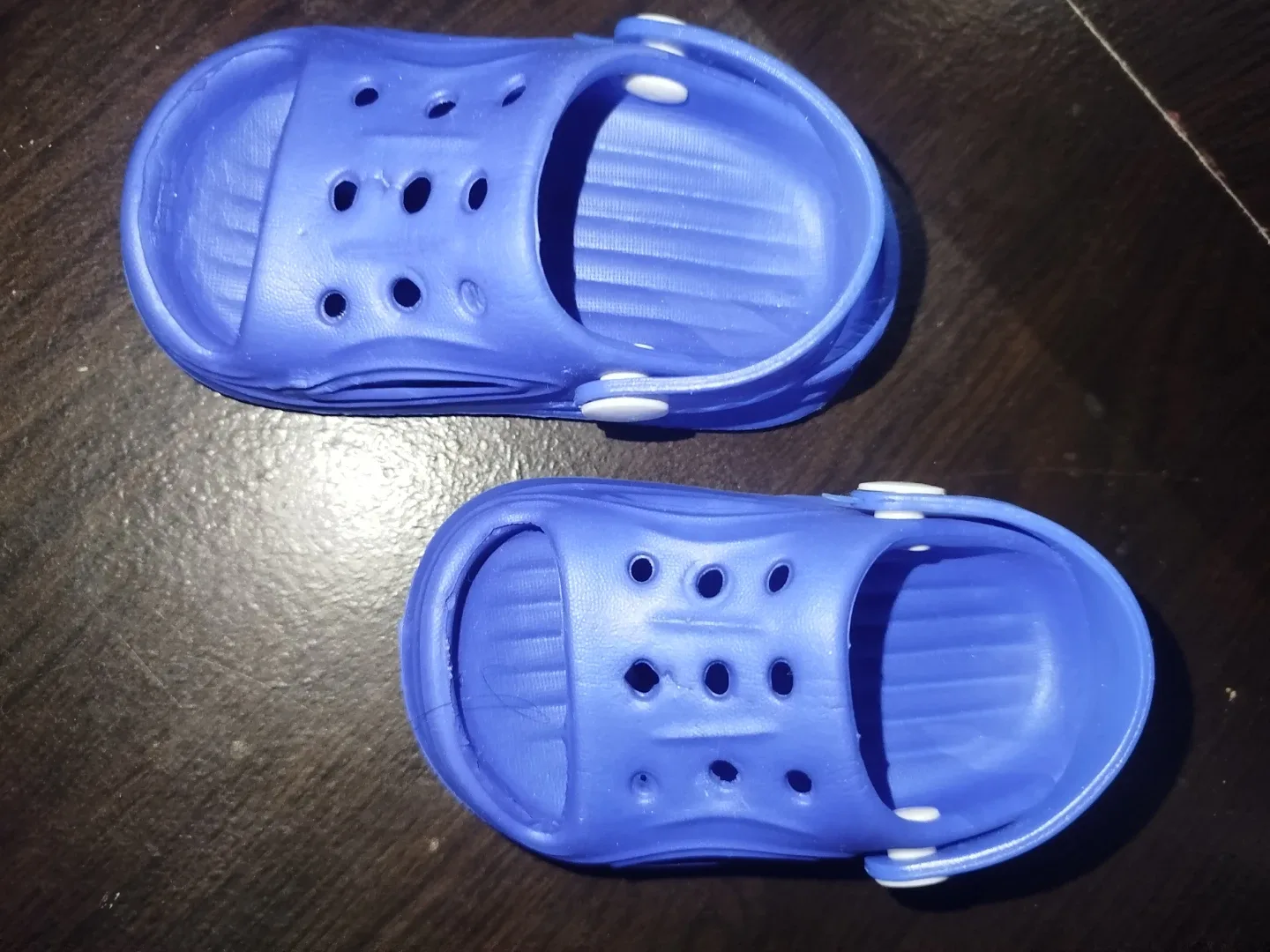 Blue Buzz Kids Size 1 Sandals