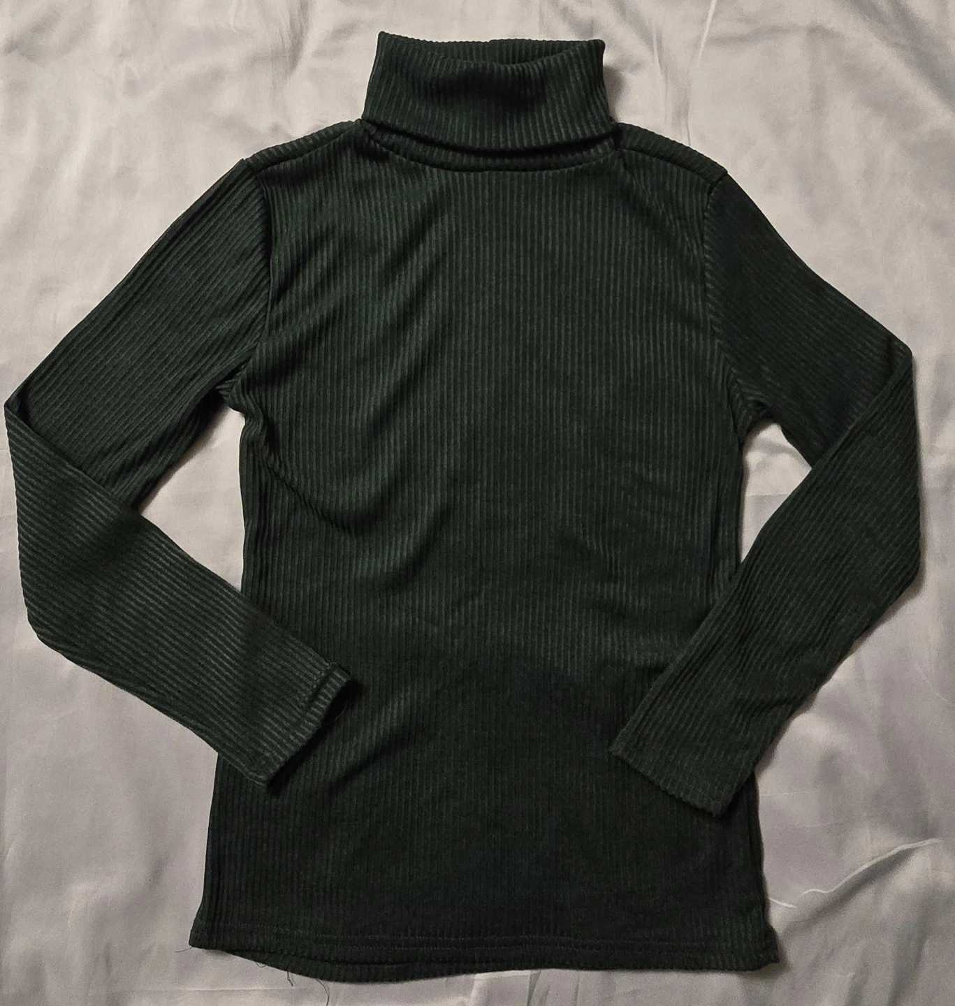 Dark Green Ribbed Turtleneck Top! Size Women's Medium