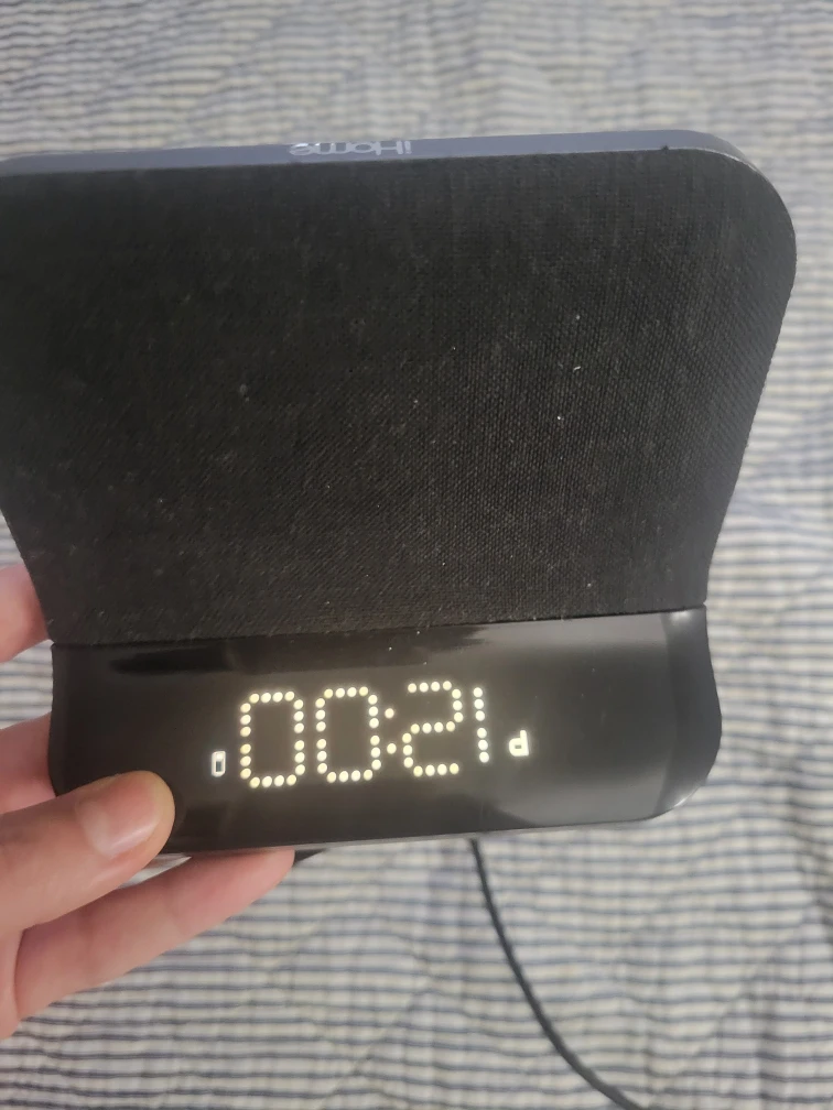 iHome iDL46 Lightning Dock Clock Radio #Cleanout - photo 2
