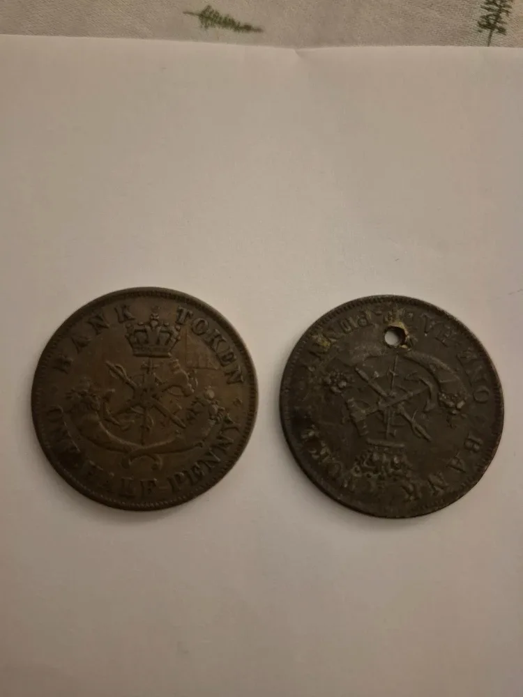 Pair of 1852 Bank of Upper Canada half penny tokens image indicator(2)