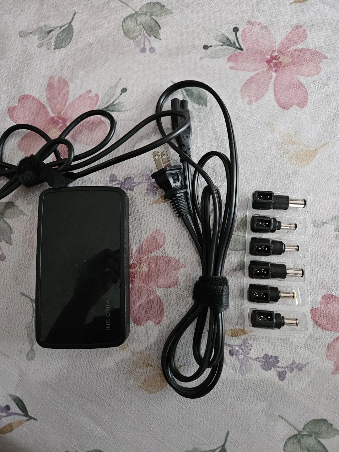 Laptop charger universal