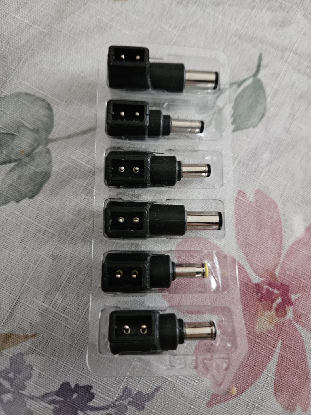 Laptop charger universal - photo 2