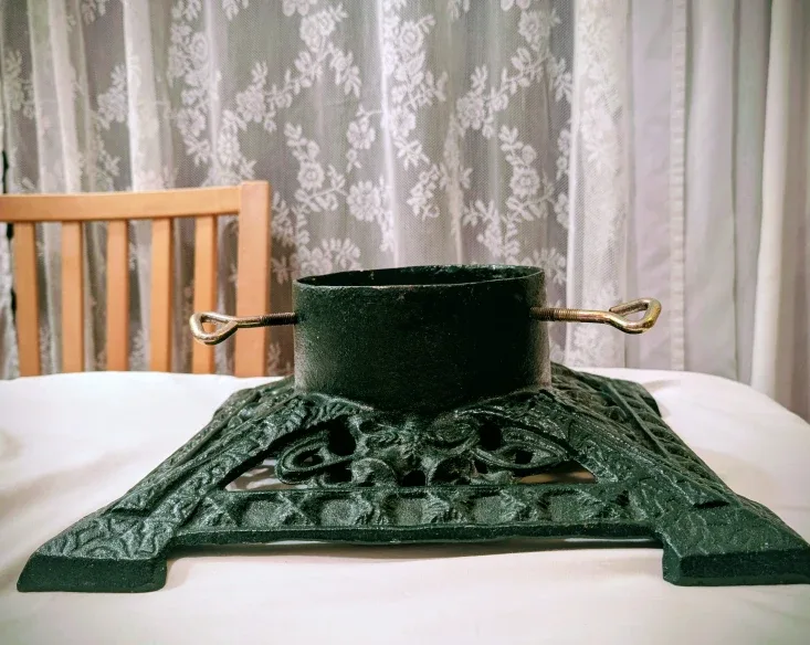 Cast Iron Tree Stand #Cleanout