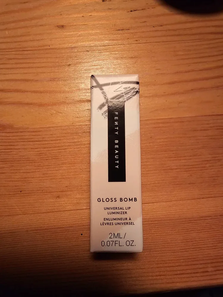 New Fenty Beauty Gloss Bomb - Fussy (Shimmering Pink) image indicator(3)