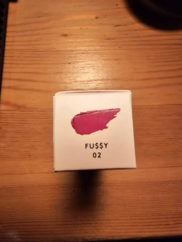 New Fenty Beauty Gloss Bomb - Fussy (Shimmering Pink) image indicator(4)