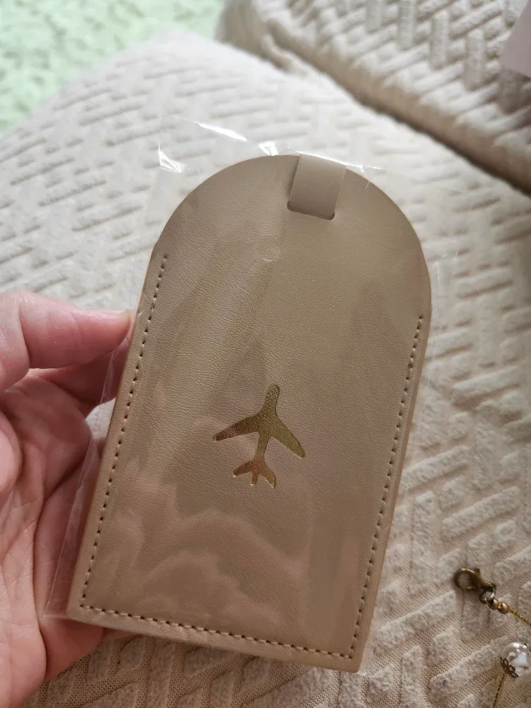 Gift Set Box with Prosecco, Jewelry Box, & More! image indicator(4)