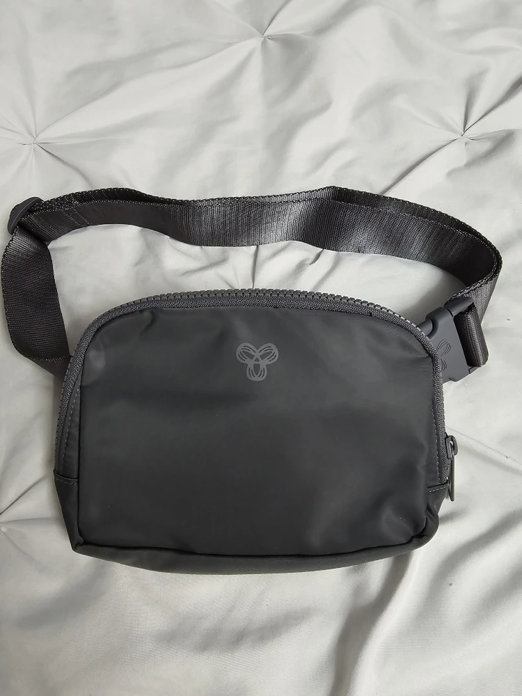 Tnaction Everyday Belt Bag -Grey