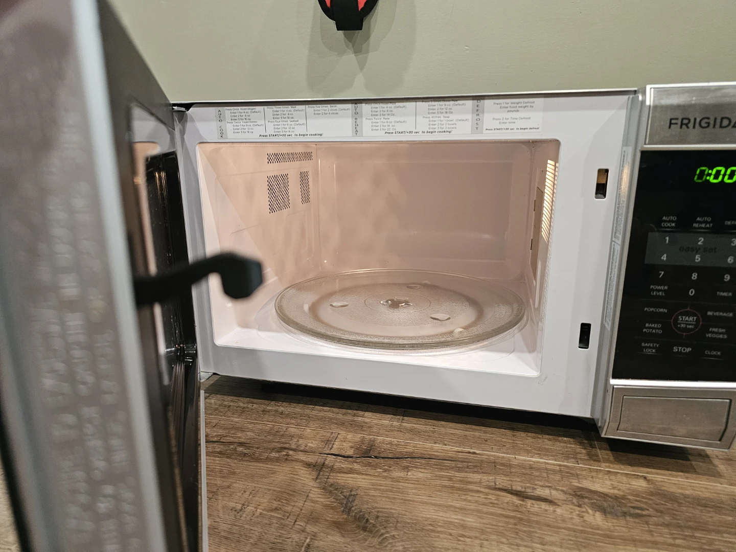 Frigidaire Microwave Oven